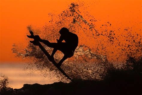 Surfing at sunset, Cardiff, California : r/surfing