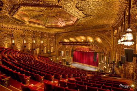 Most Spectacular Theater in New York with Lavishly Eclectic Interior ...