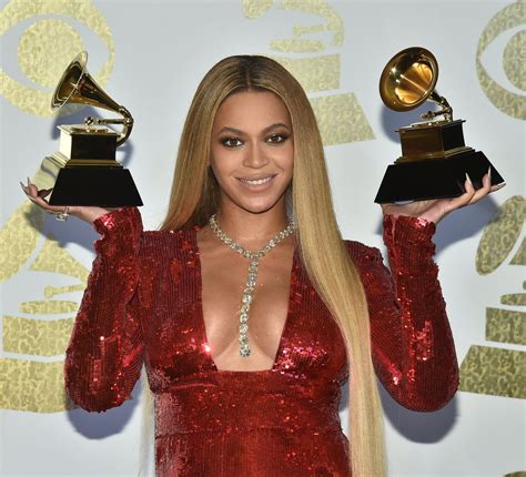 Beyonce At 59th Grammy Awards in Los Angeles - Celebzz - Celebzz