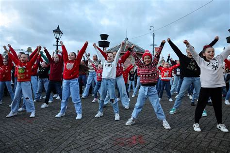 Penzance comes together to sing Happy Birthday to statue - Cornwall Live