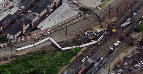 6 Q's About the News | Amtrak Train Derailed Going 106 M.P.H. on Sharp Curve; at Least 7 Killed ...