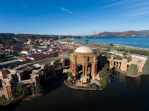 Palace of Fine Arts and Golden Gate Bridge, San Francisco, California ...