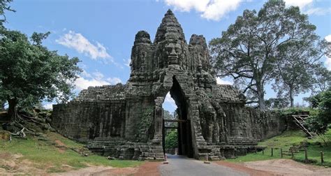 Angkor Thom – The “Breath” of Ancient Era, Cambodia