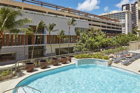 Hilton Garden Inn Waikiki Beach | Classic Vacations