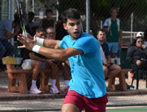 Carlos Alcaraz starts his training ahead of playing the Asian Tour ...