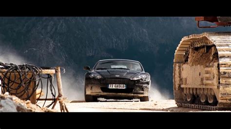 Quantum of Solace - The Car Chase (James Bond Theme) - YouTube