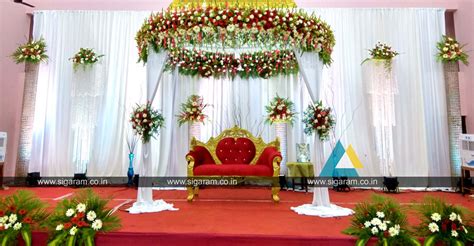 Reception reception stage decoration at Kandhan Thirumana Nilayam, Puducherry