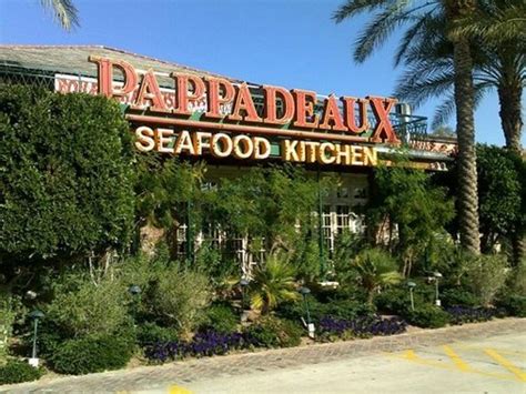 Join the Happy Hour at Pappadeaux Seafood Kitchen in Phoenix, AZ 85029