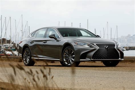 Lexus LS 500 Photos and Specs. Photo: Lexus LS 500 exterior 2017 and 17 ...