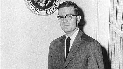 Ted Sorensen, Special Counsel to JFK, Dies at 82 - Big Think