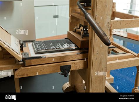 Gutenberg printing press (replica Stock Photo - Alamy