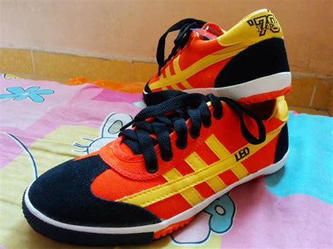 GERD: FUTSAL SHOES