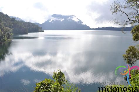 Jambi Tourism - Photo Gallery - Sumatera Indonesia - gunung tujuh lake kerinci jambi 4