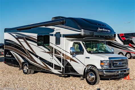 New 2019 Fleetwood Jamboree 30F Class C RV for Sale at MHSRV W/Ext TV & King