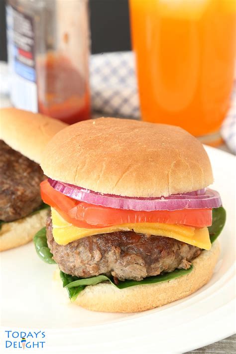 How to Make Hamburger Patties (Moist, Juicy & Tender) - Today's Delight