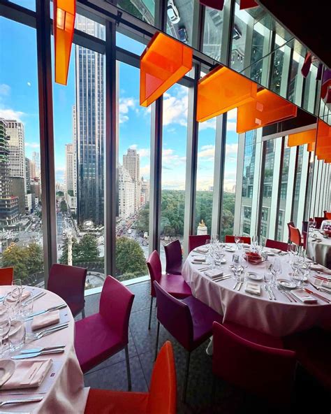 15 Best NYC Restaurants With A View To Eat At (+ What To Order)