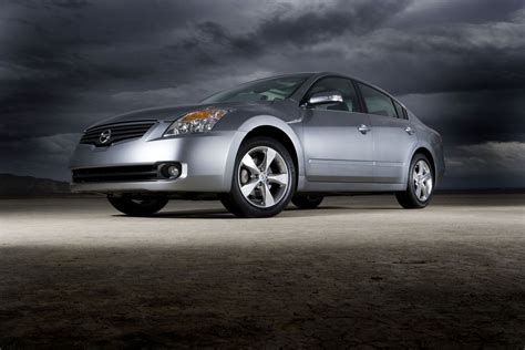 2007 Nissan Altima Hybrid Blends Great Performance, Style And Fuel Economy | Top Speed