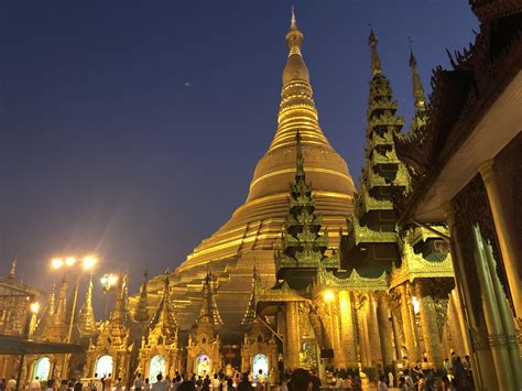 Shwedagon Pagoda (Yangon, Myanmar) 2,500 yr old and home to relics from ...