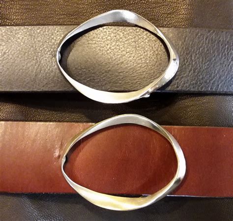 Women’s Oval Fashion Buckle - Cellar Leather