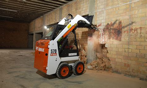 Bobcat S70 Skid Steer Specs (2017 - 2024) | LECTURA Specs