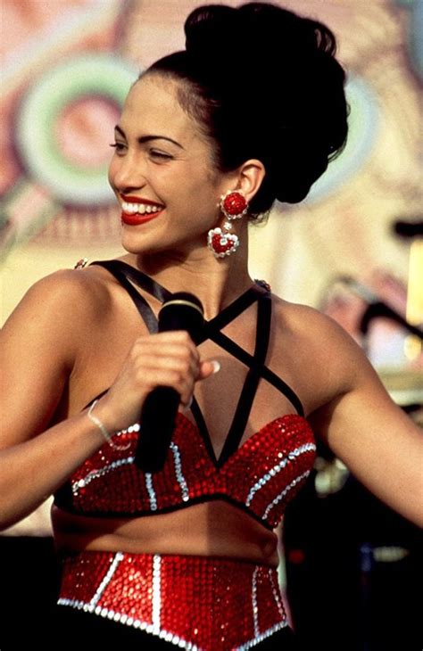 Jennifer Lopez as Selena in Selena (1997) #film #fashion #costume # ...