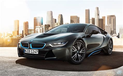 Get UpToDate: BMW i8 2015 : Hybrid Eco-Friendly Sports Car