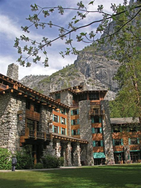 The Ahwahnee Hotel Yosemite | The Fascinating History of Yosemite's Youngest Gem | Yosemite ...