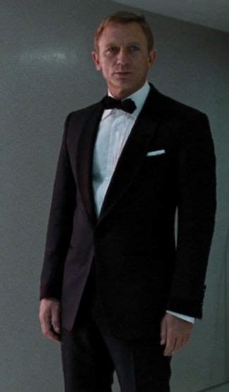 12 best James Bond tuxedo images on Pinterest | James bond tuxedo ...