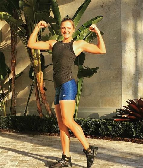 15 Minute Lexi Thompson Workout Routine with Comfort Workout Clothes ...