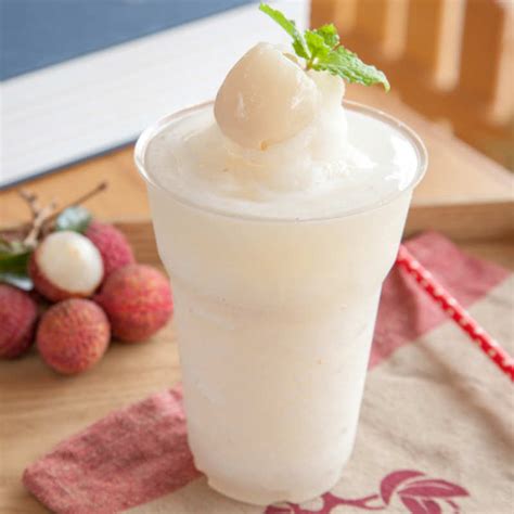 Lychee Milkshake Recipe: How to Make Lychee Milkshake