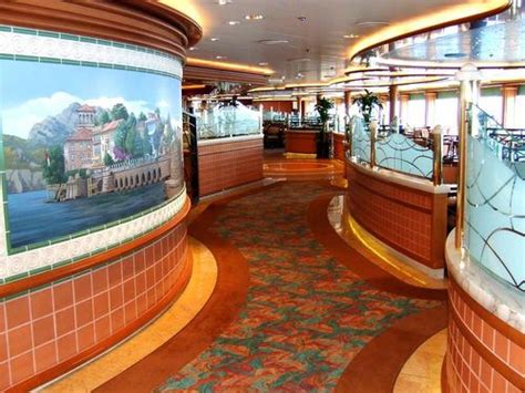 Emerald Princess Cruise Dining and Cuisine