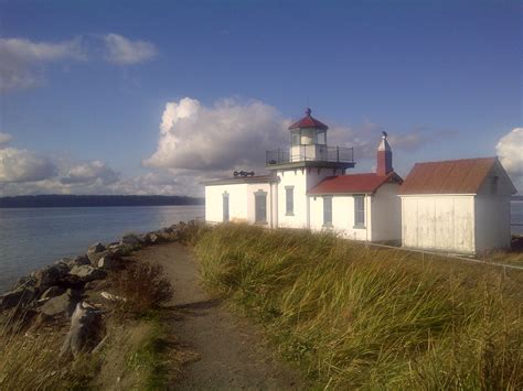 Lighthouse on Puget Sound, Seattle | Jeremy Smith | Flickr