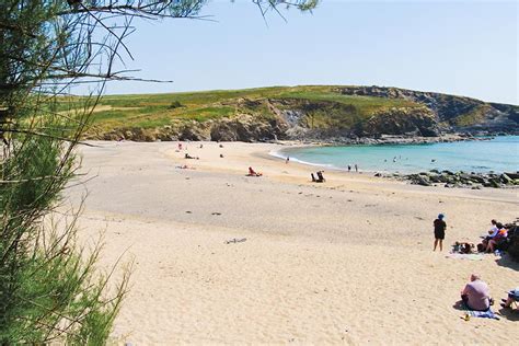 Gunwalloe Church Cove Beach Guide | Plan Your Visit