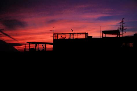 Beautiful colorful of sunset with silhouette of city buildings. 7322761 Stock Photo at Vecteezy