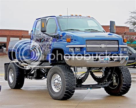 LIFTED Chevy 4500 | Chevy and GMC Duramax Diesel Forum