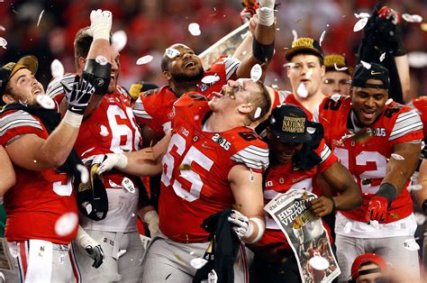 ESPN’s College Football Playoff Money Machine Is Just Getting Started - Bloomberg