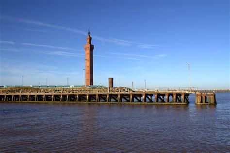 Grimsby Dock Tower and Fish Dock | Rob Faulkner | Flickr