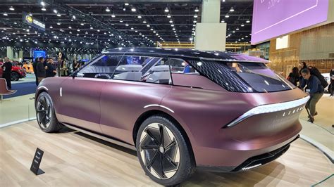 New Lincoln Star Electric SUV Concept Debuts In Detroit With A New Lick ...