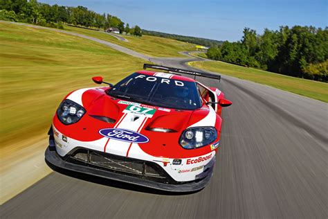 Bred for endurance: Ford GT race car driven on track | Autocar