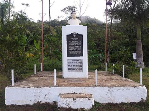 Image: Pres. Ramon Magsaysay monument in Mt. Manunggal, Balamban, Cebu