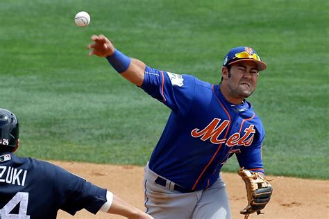 Mets’ pitcher of the year highlights 40-man roster adds