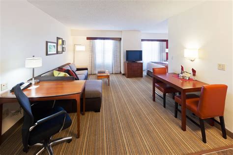 Pet-Friendly Longmont Hotel | Longmont Long Term Stay Hotel