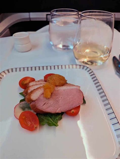 Singapore Airlines Business Class Review + Wine List