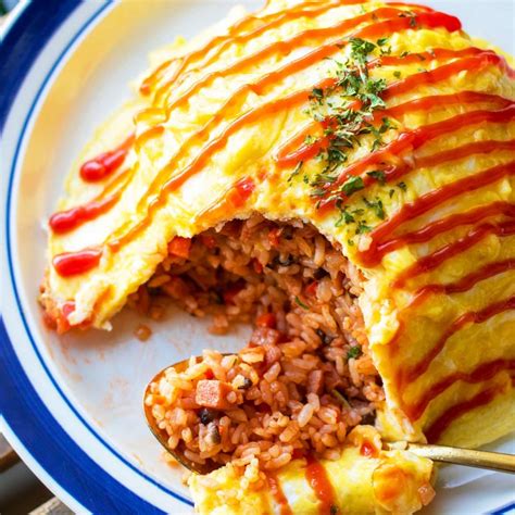 15-Minute Omurice (Japanese Omelette Rice) | Cookerru