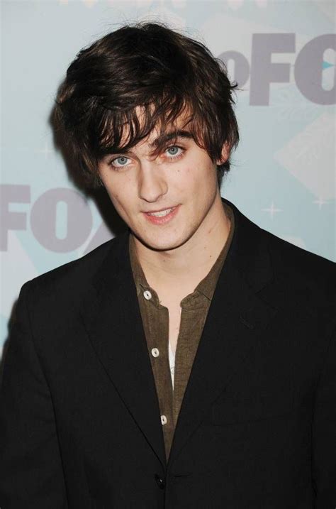 Poze Landon Liboiron - Actor - Poza 2 din 21 - CineMagia.ro