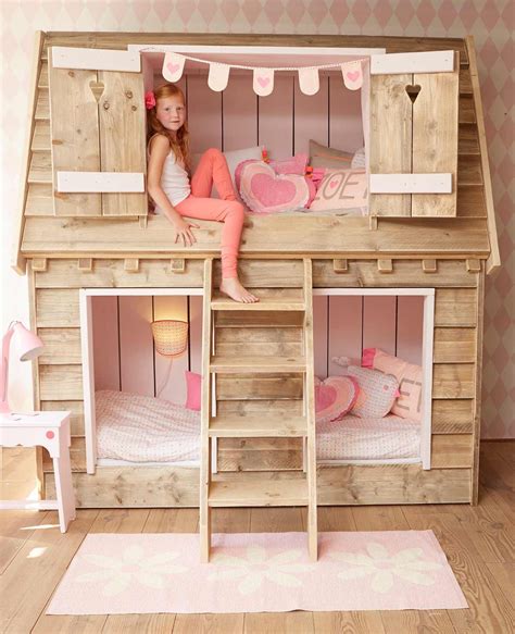 De mooiste kinderbedden, van stoere slaaphut tot DIY bedstee op maat. | Girls bunk beds, Kid ...