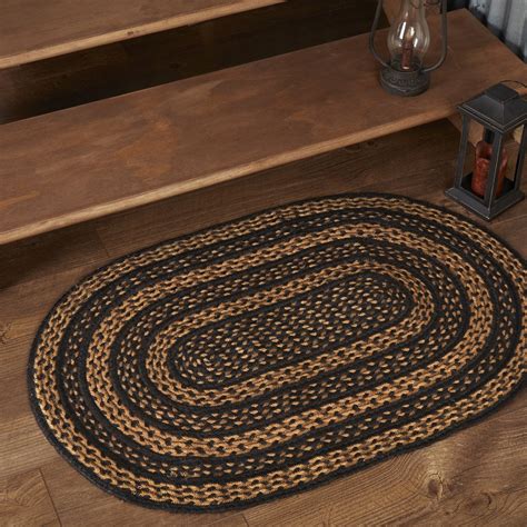 Farmhouse Star Oval Braided Rug 24x36" - with Pad