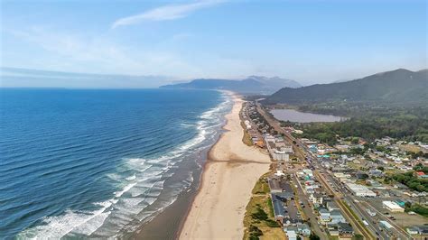 Discover Rockaway Beach ~ Oregon Coast Getaways and Vacation Homes ...