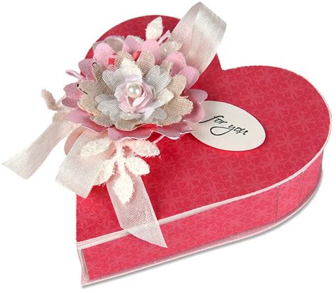 Sizzix Die Cutting Inspiration and Tips: Romantic Valentine Candy Box