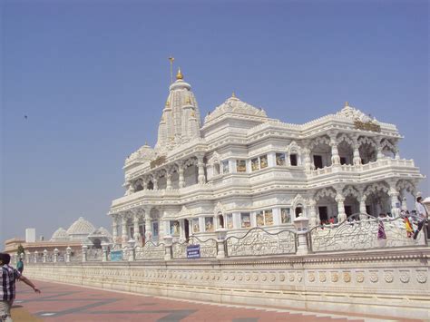 Famous Temple at Mathura Brindaban, (Lord Krishna and Radha ) | India travel, Cool pictures, Agra